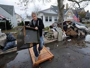 ارتفاع حصيلة ضحايا الإعصار بالولايات المتحدة إلى 91 قتيلا