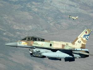 الكيان الصهيوني يوقف اقلاع طائرات حربية بعد تحطم اف 16 في البحر
